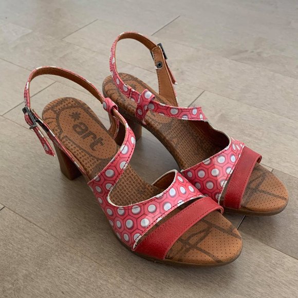 Pink & White Polka Dot The Art Company Heels - Picture 1 of 7